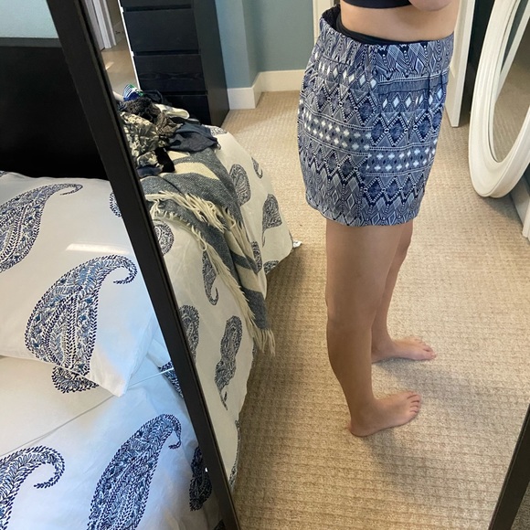 Charlotte Russe Shorts - Picture 2 of 2